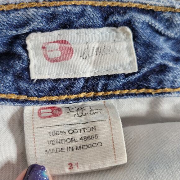 BKE Distressed Cropped Straight Leg Jeans, size 31 - Picture 6 of 7